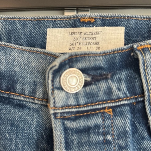 Levi’s Altered 501 Skinny Jeans Sz 28 - Picture 5 of 6